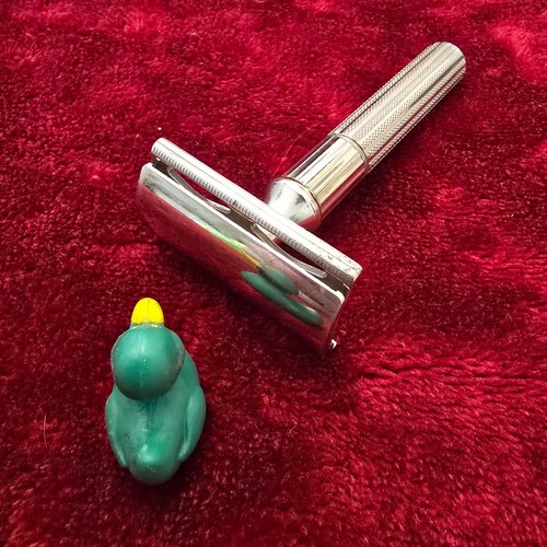 Nice vintage gillette - nice,