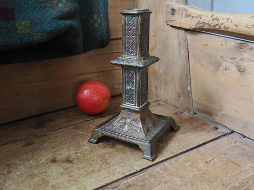 Pugin style gothic revival - style,
