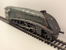 Hornby OO Gauge LNER A4