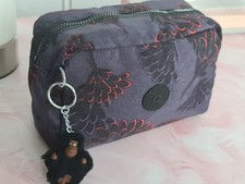 Kipling Floral Night Make up Bag Pouch With DANIEL Monkey Used Excellent Cond