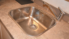 single undermount stainless steel kitchen sink 42 x 40 cm 18cm deep  