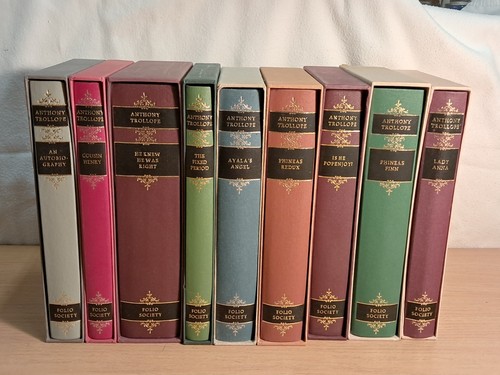 Folio society books in - 9, x
