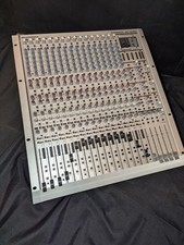 Behringer MX3242 16-32 channel