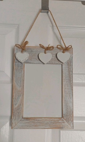 White distressed 5x7 photo - white,