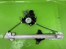 TOYOTA YARIS FRONT WINDOW