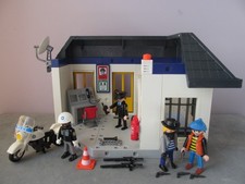 Playmobil Police/City theme: Set 3623 Police Station, motorbike, figures