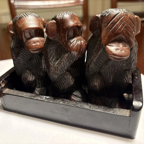 Vintage hand carved - 🐒, hand-carved