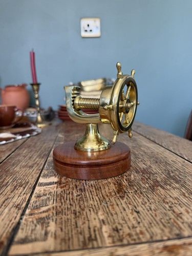 Vintage brass mid - vintage,