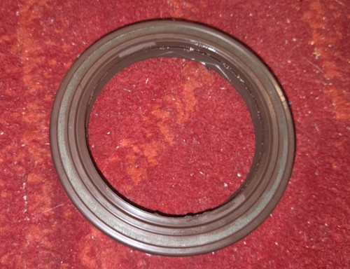 Pinion oil seal dennis - pinion,