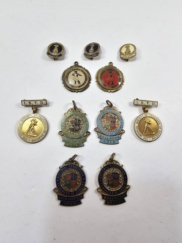 11x vintage dance medals - 11x,