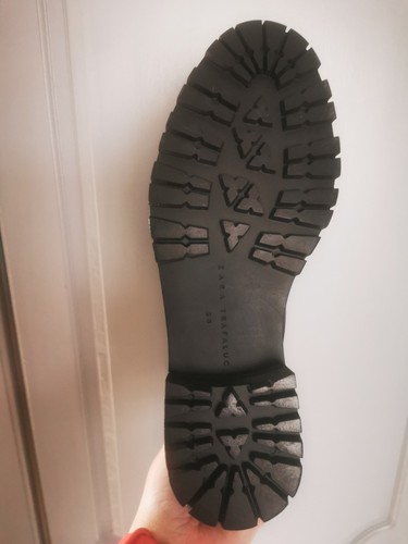 Zara boots size - 5, never