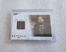 JAMES BOND AUTOGRAPHS & RELICS
