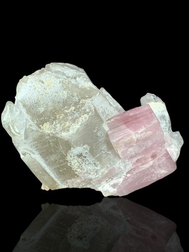 168 carat pink tourmaline - 168,
