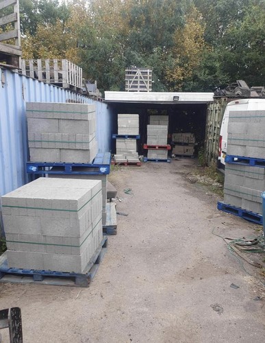Concrete breeze blocks 100mm - breeze,