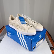*RARE* UK 8 - adidas Originals