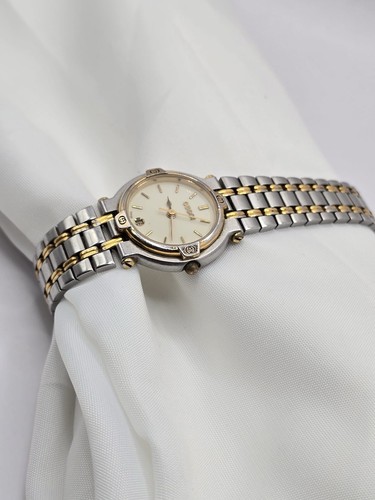Gucci 9000l two tone ladies - gucci,