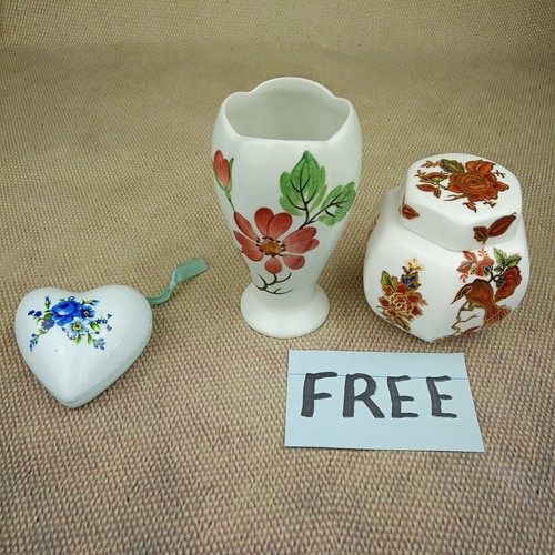 Vintage porcelain floral - ⭐,
