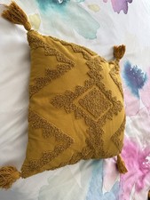 Imani tufted pineapple - imani,