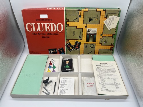 Cluedo board game waddingtons - cluedo,