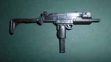 1/6th scale Uzi Submachine gun - folding stock - for 12" toy action figures
