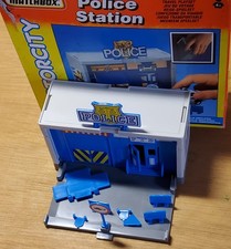 MATCHBOX MOTORCITY TRAVEL PLAYSETS * FOR SPARES* - GOOD CONDITION.   1996.  X3.