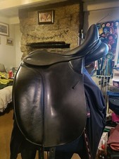 Black Thorowgood T8 Dressage