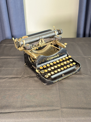 Antique 1921 corona 3 - antique, no
