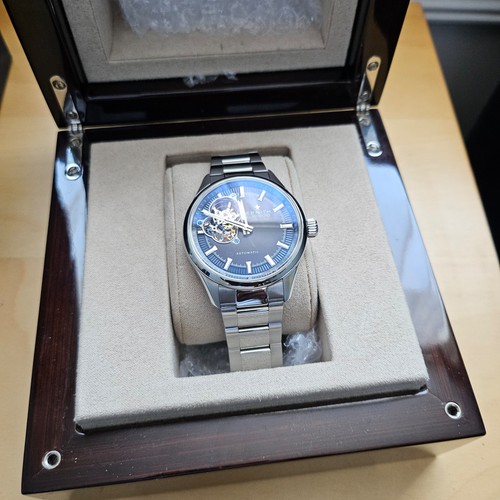 Zenith primero synopsis - primero,