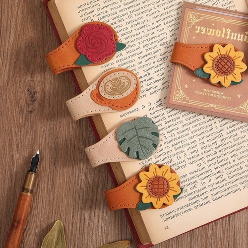 Magnetic leather bookmarks - magnetic,