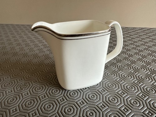 Milk jug 2pt - milk, doulton