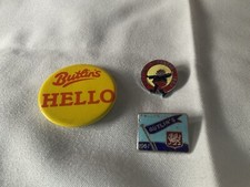 Butlins Badges Skegness 1962, Pwllheli 1967 &tin badge