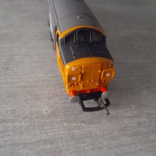 Hornby R348 OO Gauge BR Class 37 Diesel Loco '37 063' Railfreight Livery