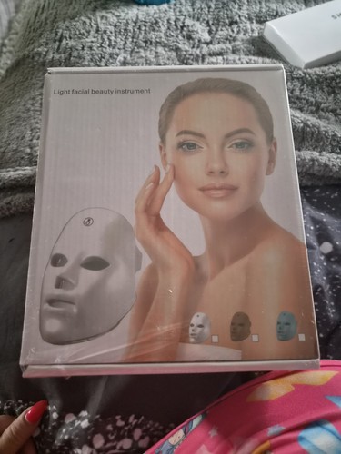 Led light therapy face mask - therapy,