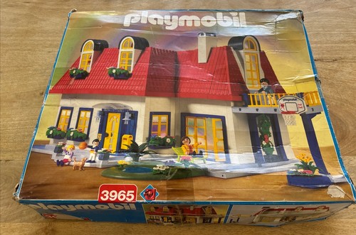 Playmobil large suburban - large,