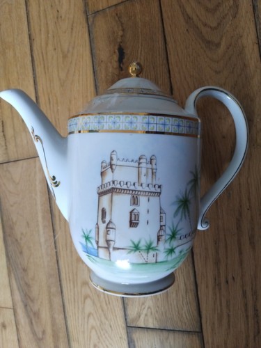 Portuguese moorish teapot - 'moorish',