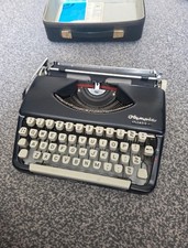Olympia Splendid 66 Typewriter