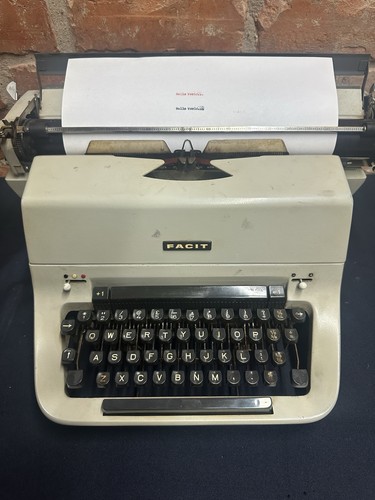 Facit typewriter vintage - typewriter, full
