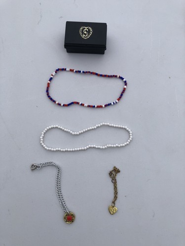 Sindy jewellery box - , &