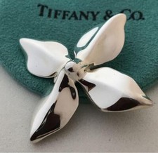 TIFFANY & Co. Poinsettia
