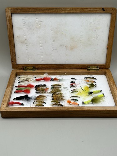 Hand tied flies vintage - tied,