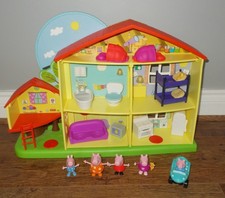 TALKING PEPPA PIG PLAYTIME TO BEDTIME HOUSE LIGHT & SOUND EXTRA SLEEP OVER  SET