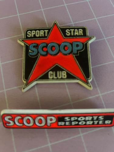 Scoop sports comic club badges - comic,