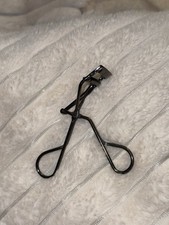 Shisedo Eyelash Curler (READ DESCRIPTION)
