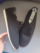 Flossy Style Black Canvas Lace