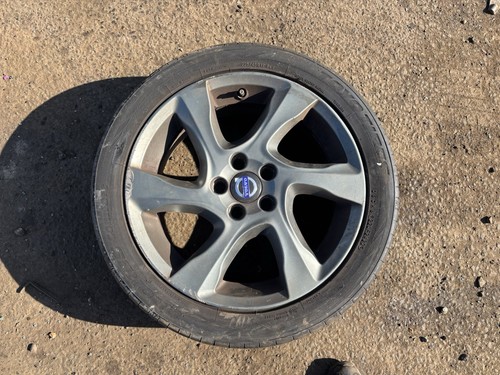Volvo v40 cross 2012 2019 - volvo, 2012-2019