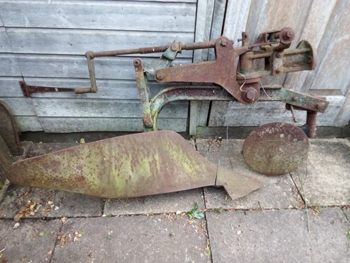 Trusty tractor plough - trusty,
