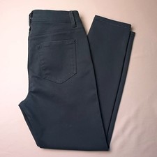 Curve Appeal Womens Minimalist
