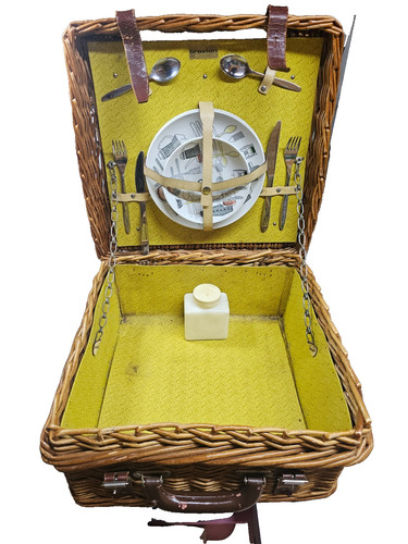 Brexton picnic set vintage - brexton,
