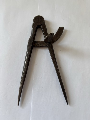 Antique wing arm compass - antique,