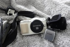 Olympus PEN E-PL7 Micro 4/3